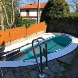 Réparez les dommages de votre piscine rapidement et efficacement avec un service professionnel Joinville-le-Pont